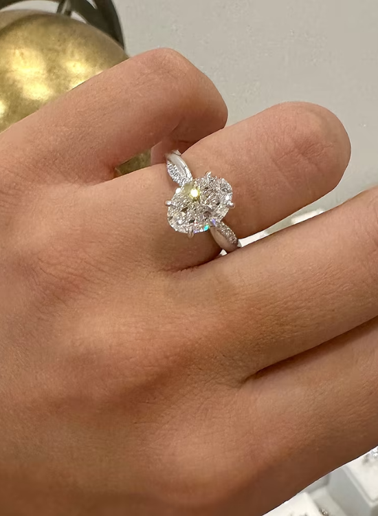 Oval Engagement Ring with Twisted Wedding Band