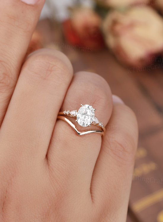 Oval Solitaire with Chevron Wedding Band