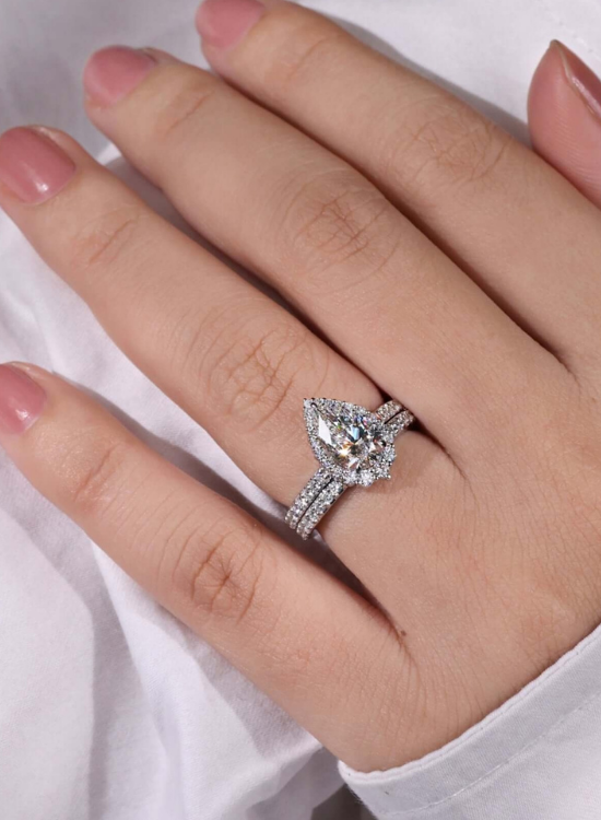 Pear Shaped Lab Grown Diamond Wedding Ring