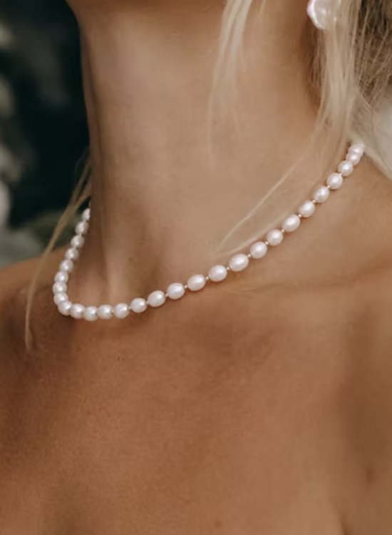 bridaal pearl necklace