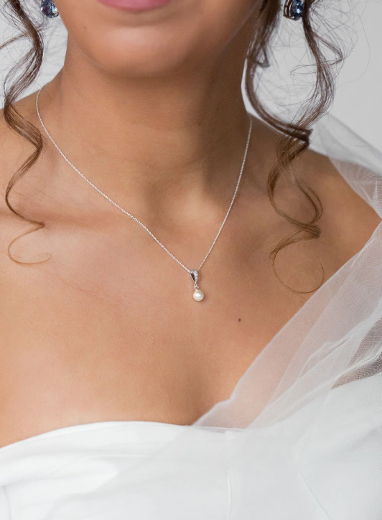 delicate pearl drop