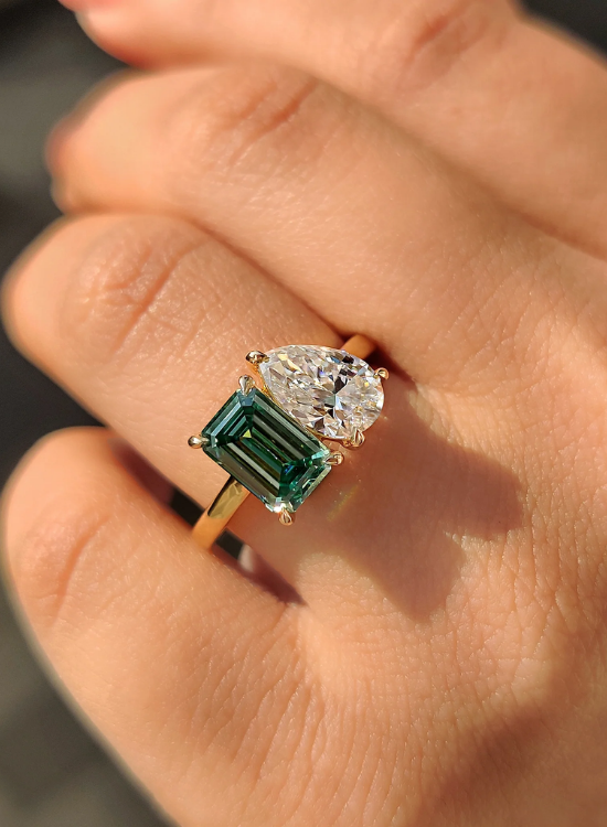 pear and emerald et toi moi ring