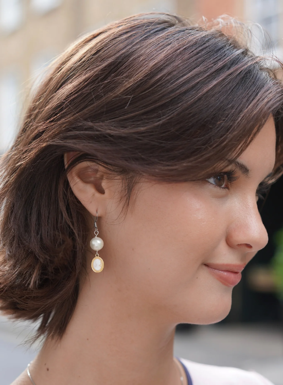 pearl earing (1)
