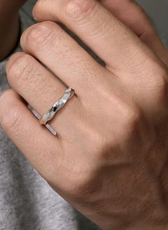 rope twist wedding ring