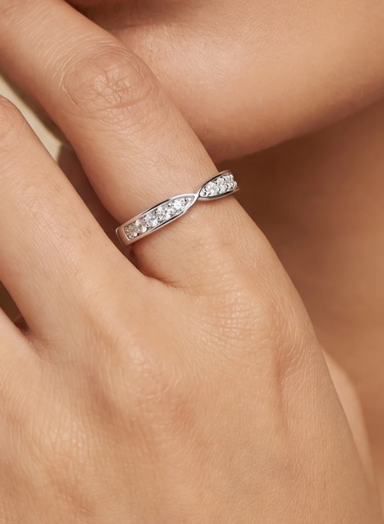 tapered wedding ring