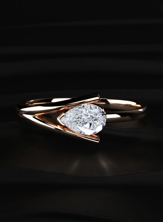 v prong ring
