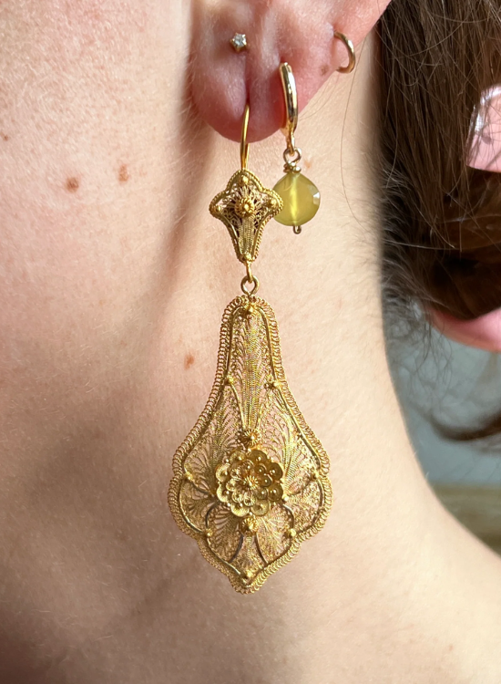 vintage gold earings