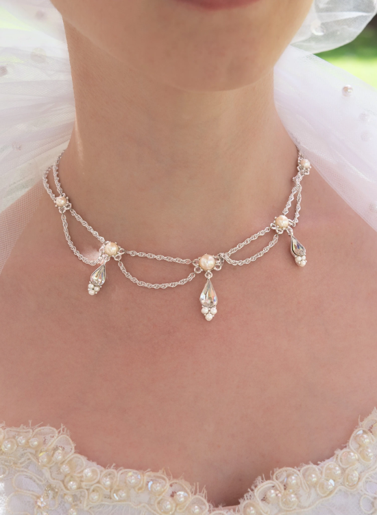 _vintage pearl necklace