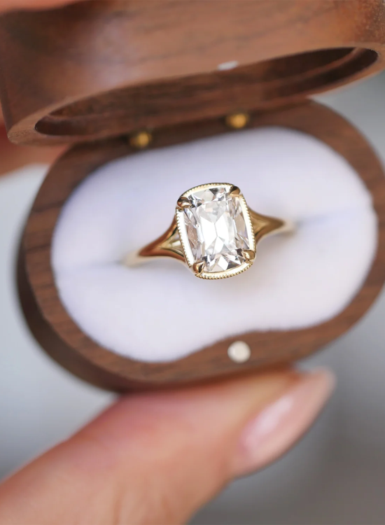 elongated cushion cut